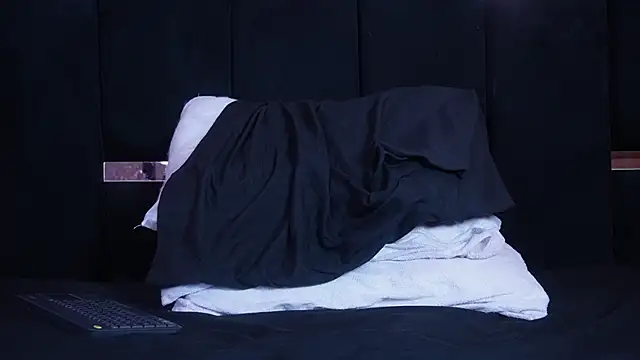 Brad_Scot_Patrickn Live XXX chat