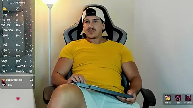 victor_vixen's Webcam Show