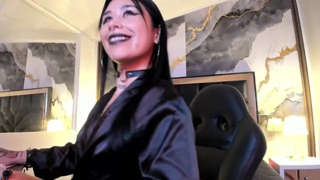 SusanVilla's Live XXX Chat