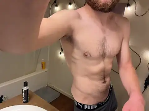 Bad_Boy69_MattZZZ Adlı Modelin Canlı XXX Sohbeti