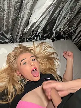 XXX chat uživo modela Strongqueen