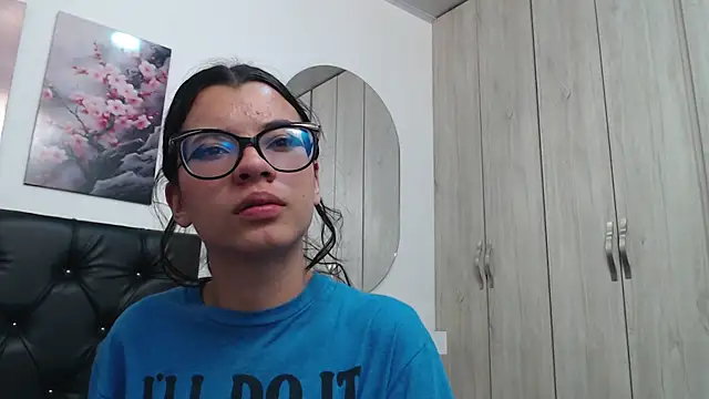 Chat +18 de pinky_f00x ao vivo