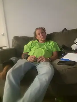 yourMasterisBored: онлайн-секс-чат