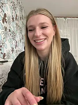 Chat +18 de adel_secret ao vivo