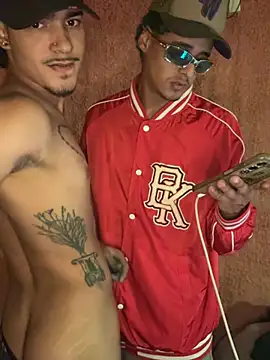 Cuteathleticboys Adlı Modelin Web Kamerası Şovu