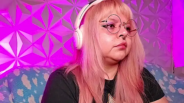 Sembang XXX Secara Langsung Satyn_doll