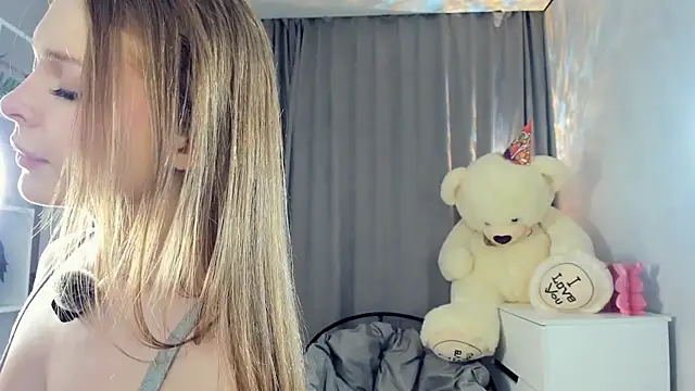 XXX chat uživo modela BelleDream