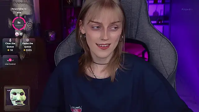 KiraMontoya: онлайн-секс-чат