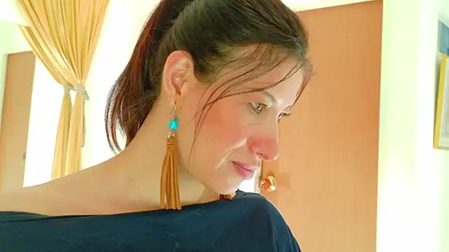 magali_19's Live XXX Chat