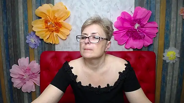 แชท XXX สดของ EmiliaGree