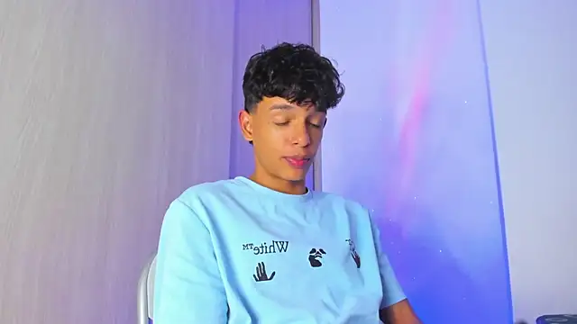 Maxfrost1 Live XXX-chat