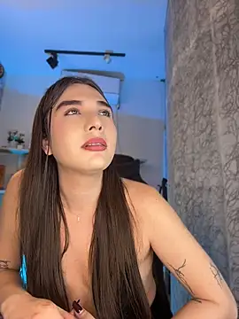 saracaball_'s Live XXX Chat