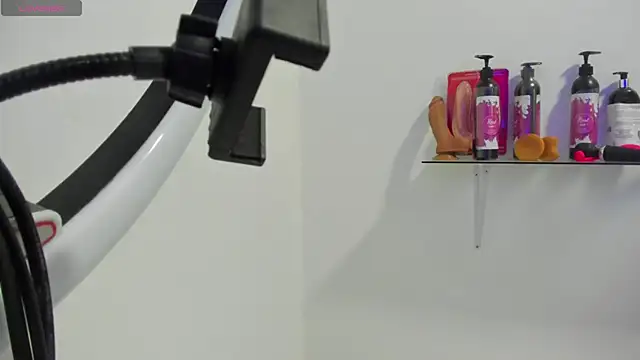 Alanna-sloppy's Live XXX Chat