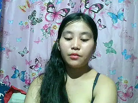 SexyAsianPussy4u Show in webcam