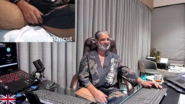 دردشة OnlineBossUK الجنسية المباشرة