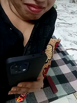 Show webcam de Haniya-143