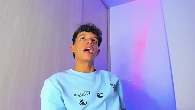 عرض كام Maxfrost1