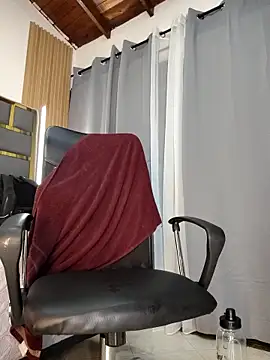 Oliver_bigblack_cock's Live XXX Chat