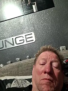 Chat +18 de tomtom111111 ao vivo