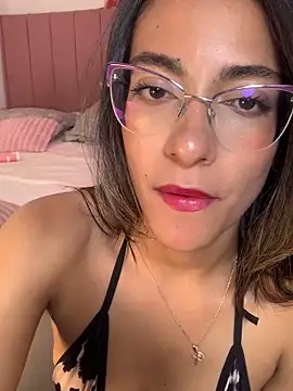 elegant__rouse élő XXX-chatje