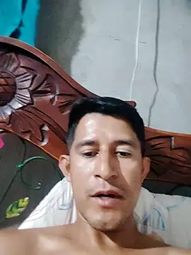 chicolargo17 webcam show