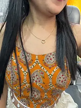 escape_with_me Adlı Modelin Canlı XXX Sohbeti