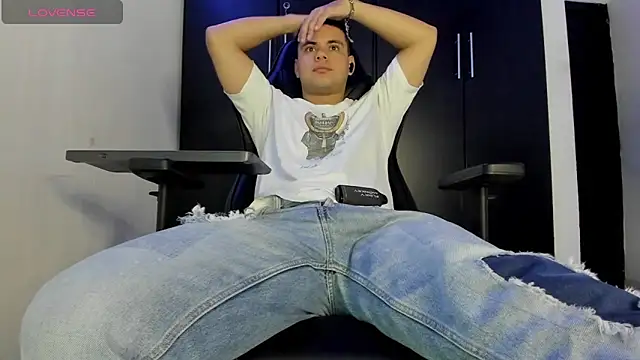 Liam_Mateo 在線直播表演