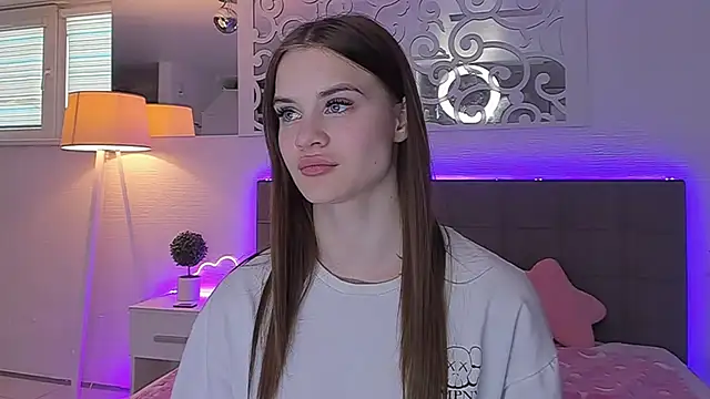 LuisaClover 라이브 XXX 채팅