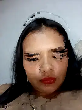 Czat XXX na żywo – Emily_Rouse23