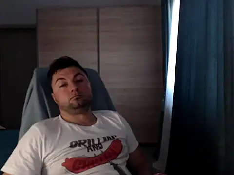 HankMalone: вебкам-шоу