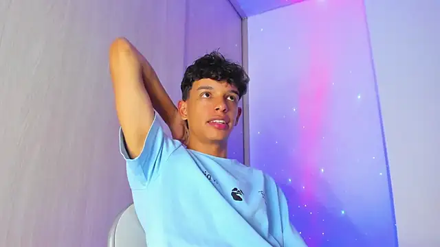 Maxfrost1 Webcam Show