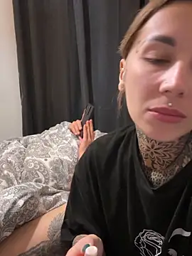 Pokazy przed kamerką – LunaXmilo