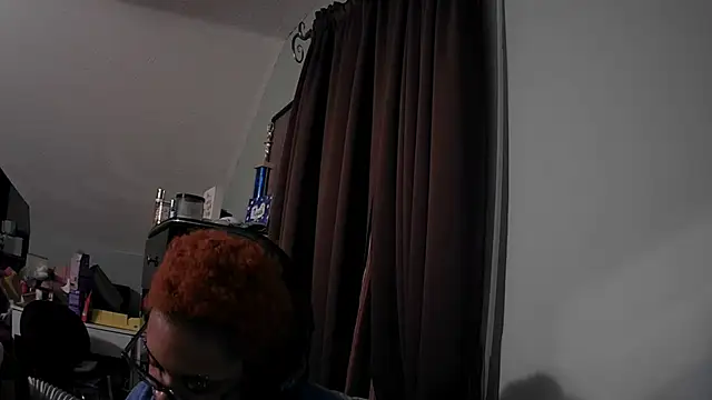 Chat +18 de nickytheehawtie ao vivo