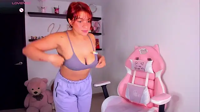 Vannessa__ShyのライブXXXチャット