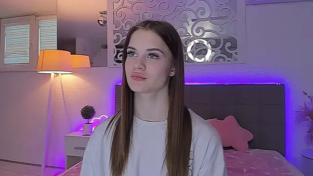 Вебкам-шоу LuisaClover