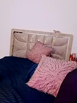 عرض كام Miaa_flame