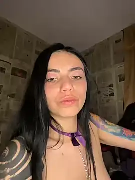 i_am_nina_ Chat XXX in diretta