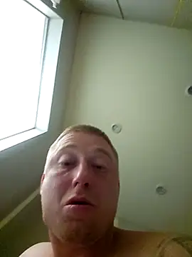 Pertunjukan Kamera Web Petreliseev