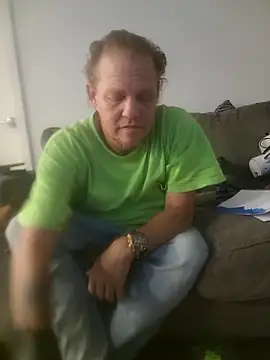 Chatroom XXX en direct de yourMasterisBored