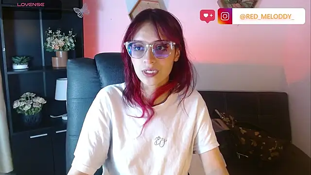 دردشة RedMeloddy الجنسية المباشرة