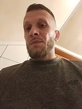 Show modela hoot_denis28 na web-kameri