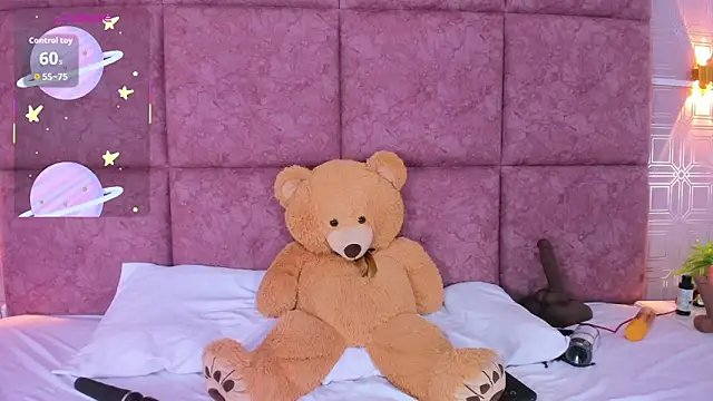 AmyStar1 Chat XXX in diretta