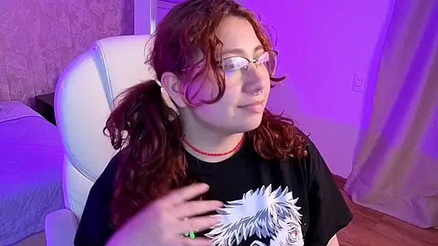 Czat XXX na żywo – littlee_red