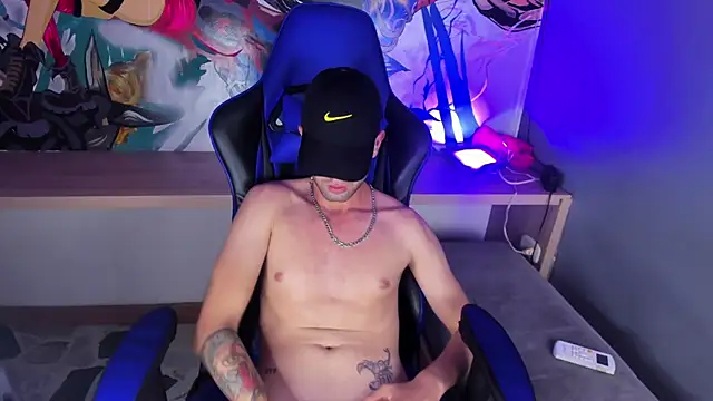 Chat +18 de Ian_Valenti ao vivo