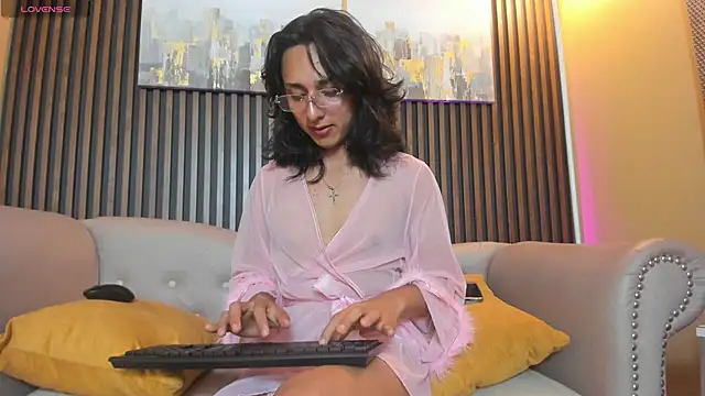 Elisasue Show in webcam