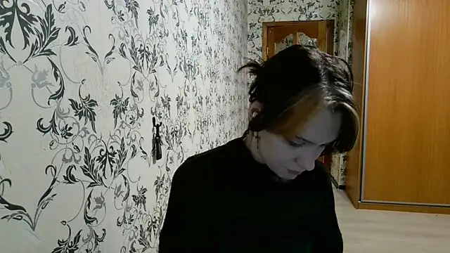 LxayBloom's Live XXX Chat