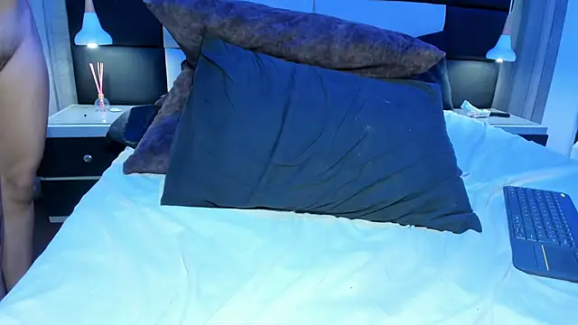 skaymontiel's Live XXX Chat