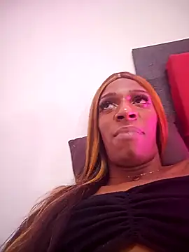 lucianadolll Webcam show