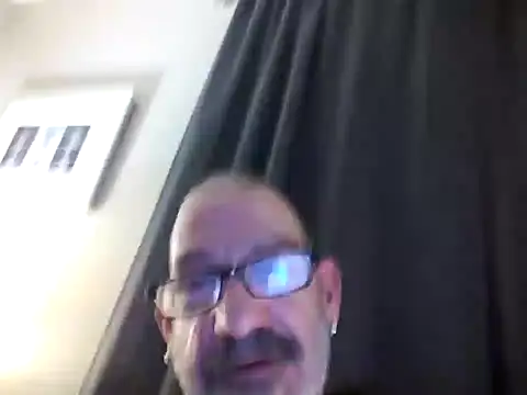 FoxDadBtm – webcam-show