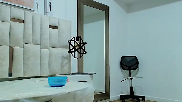 دردشة Sara_BigAss- الجنسية المباشرة